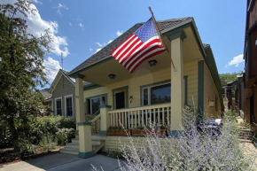 Woodside Getaway by AvantStay Character Home Close To Park City Resort w Hot Tub